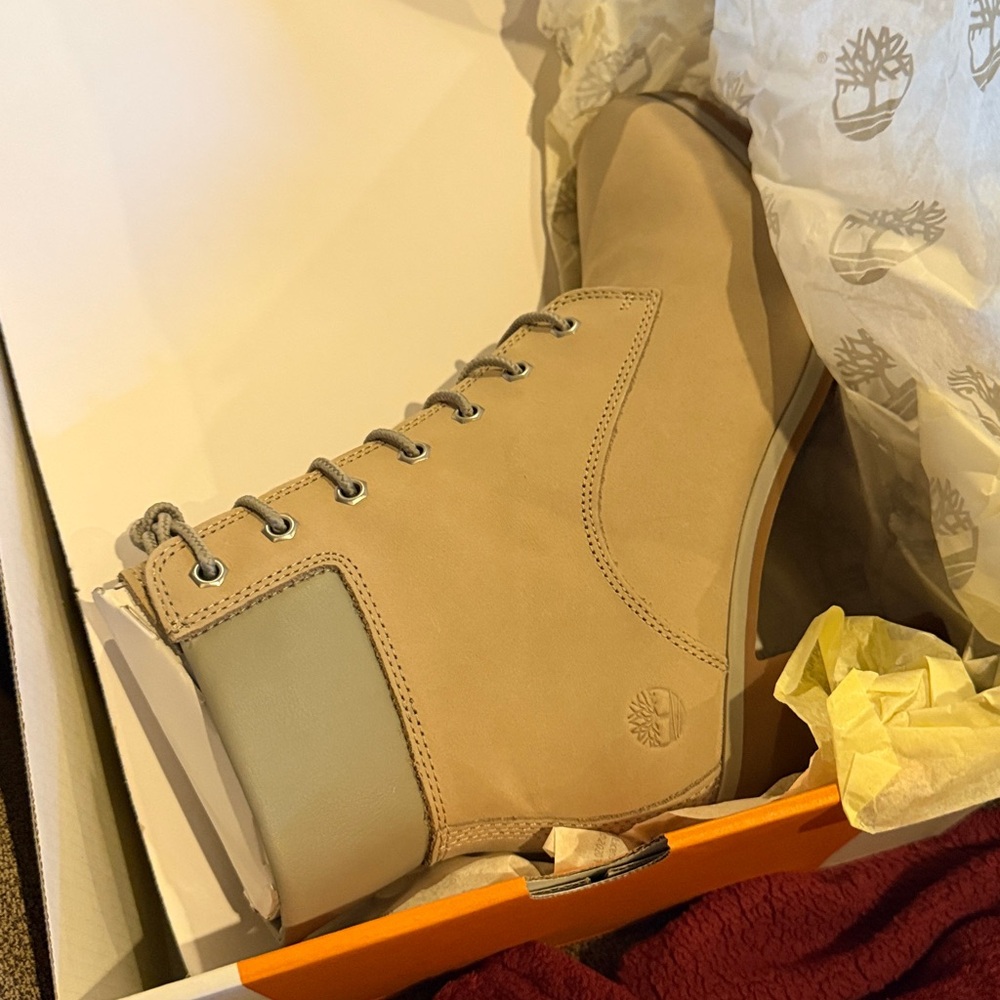 Timberland Allington 6 in boot light taupe nubuck mid lace up boots NWT 9 m/m - Picture 11 of 12